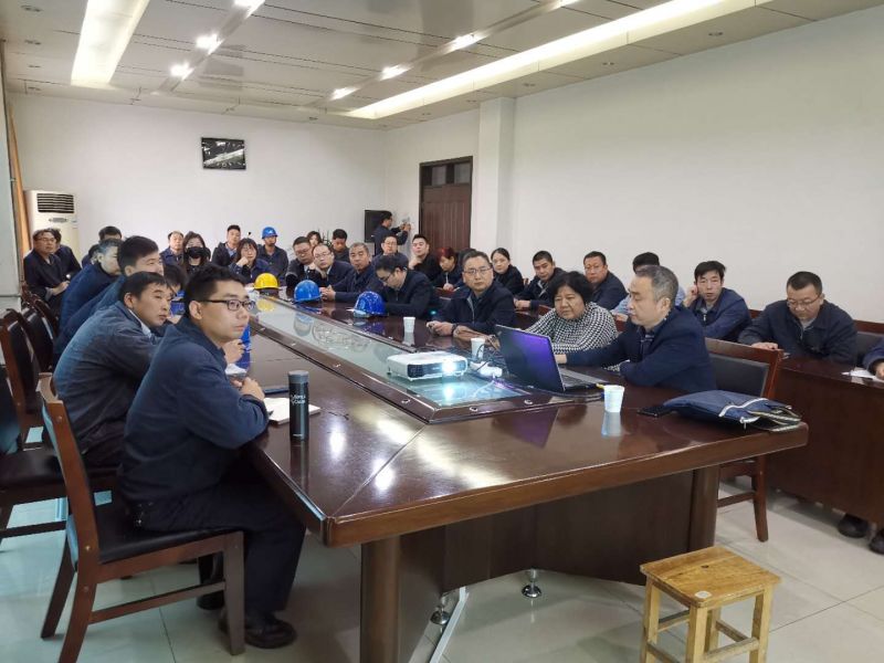 
				   
					學(xué)習(xí)固體廢物防治法、提高環(huán)境治理能力——黃河同力舉辦新版《固體廢物污染環(huán)境防治法》培訓(xùn)班
				 